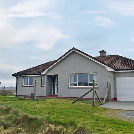Bute Cottage Daliburgh  Экстерьер фото